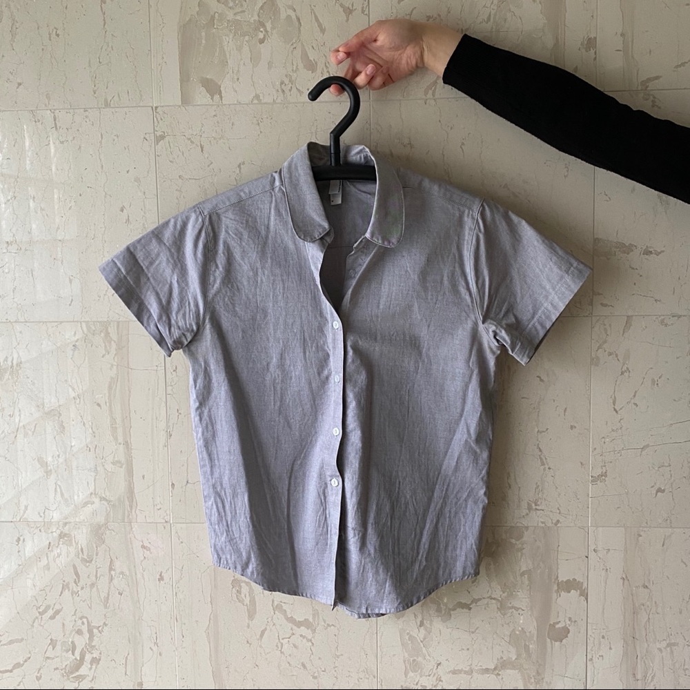 Grey peter Pam color t shirt button down